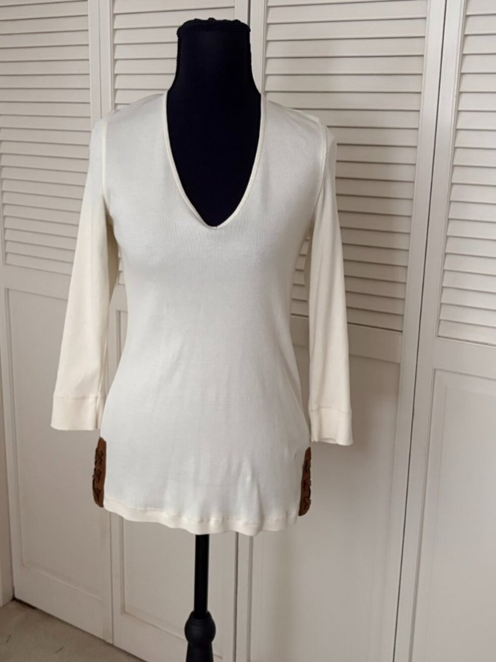 Lauren Jeans Co. Ralph Lauren Cream Ribbed Long‑Sleeve Tee – Leather Lace Detail
